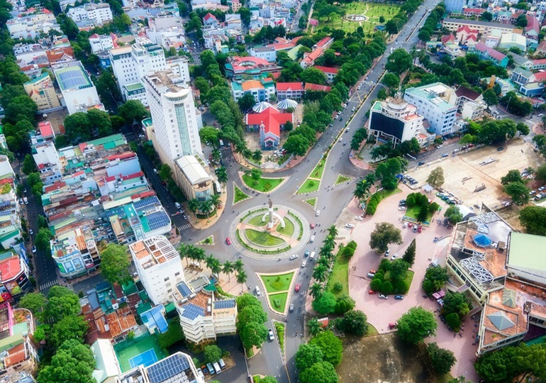 Theo quy hoạch tỉnh Đắk Lắk thời kỳ 2021-2030, tầm nhìn đến năm 2050, tỉnh Đắk Lắk sẽ ưu tiên nguồn lực đầu tư, mở rộng địa giới hành chính thành phố Buôn Ma Thuột để thành phố Buôn Ma Thuột sớm trở thành trung tâm đô thị vùng Tây Nguyên theo Kết luận số 67-KL/TW của Bộ Chính trị.