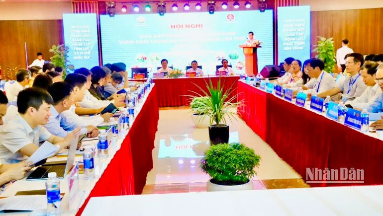 Quang cảnh hội nghị. Quang cảnh hội nghị.