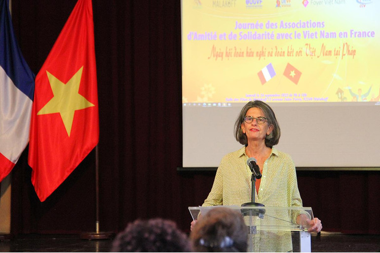 Thị trưởng thành phố Malakoff, bà Jacqueline Belhomme, đánh giá cao truyền thống hữu nghị và đoàn kết Việt Nam-Pháp, trong đó có sự đóng góp của các thế hệ lãnh đạo và nhân dân tại thành phố này.