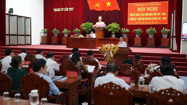 Quang cảnh hội nghị.