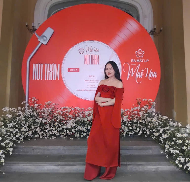 Nghệ sĩ Nhân dân Mai Hoa tại lễ ra mắt "Nốt trầm" Vol 1.