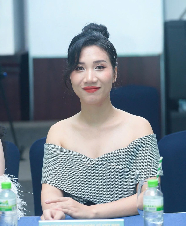 Thạc sĩ, Á hậu Nguyễn Hằng - Phó Ban Tổ chức cuộc thi. Thạc sĩ, Á hậu Nguyễn Hằng - Phó Ban Tổ chức cuộc thi.