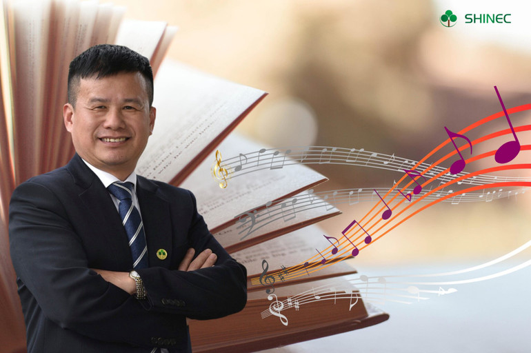 Luật sư- Tiến sĩ Phạm Hồng Điệp, tác giả của nhiều bài thơ về đất và người Hải Phòng.