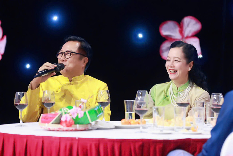 Nghệ sĩ Nhân dân Trọng Trinh, Nghệ sĩ Ưu tú Chiều Xuân trong chương trình "Tết Hà Nội 2025".