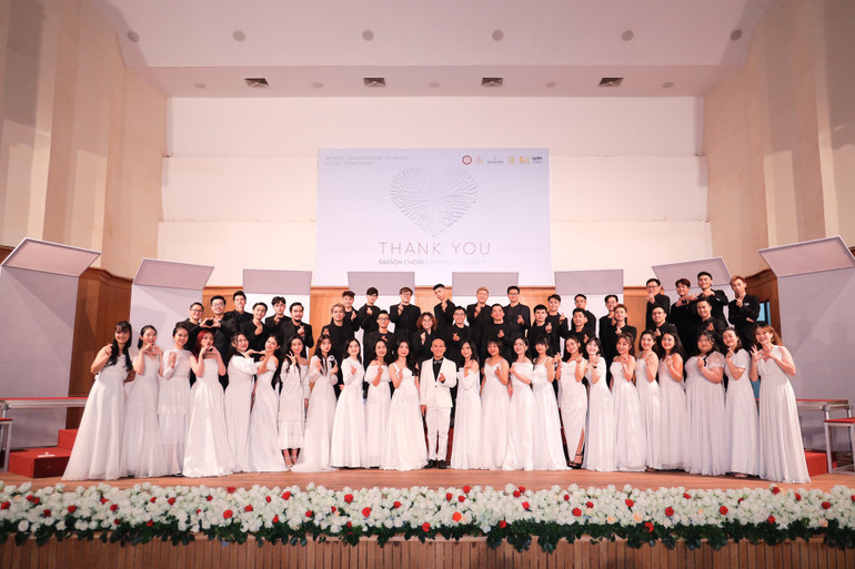 Dàn hợp xướng Saigon Choir của Việt Nam sẽ tham gia biểu diễn cùng các nghệ sĩ Hàn Quốc.