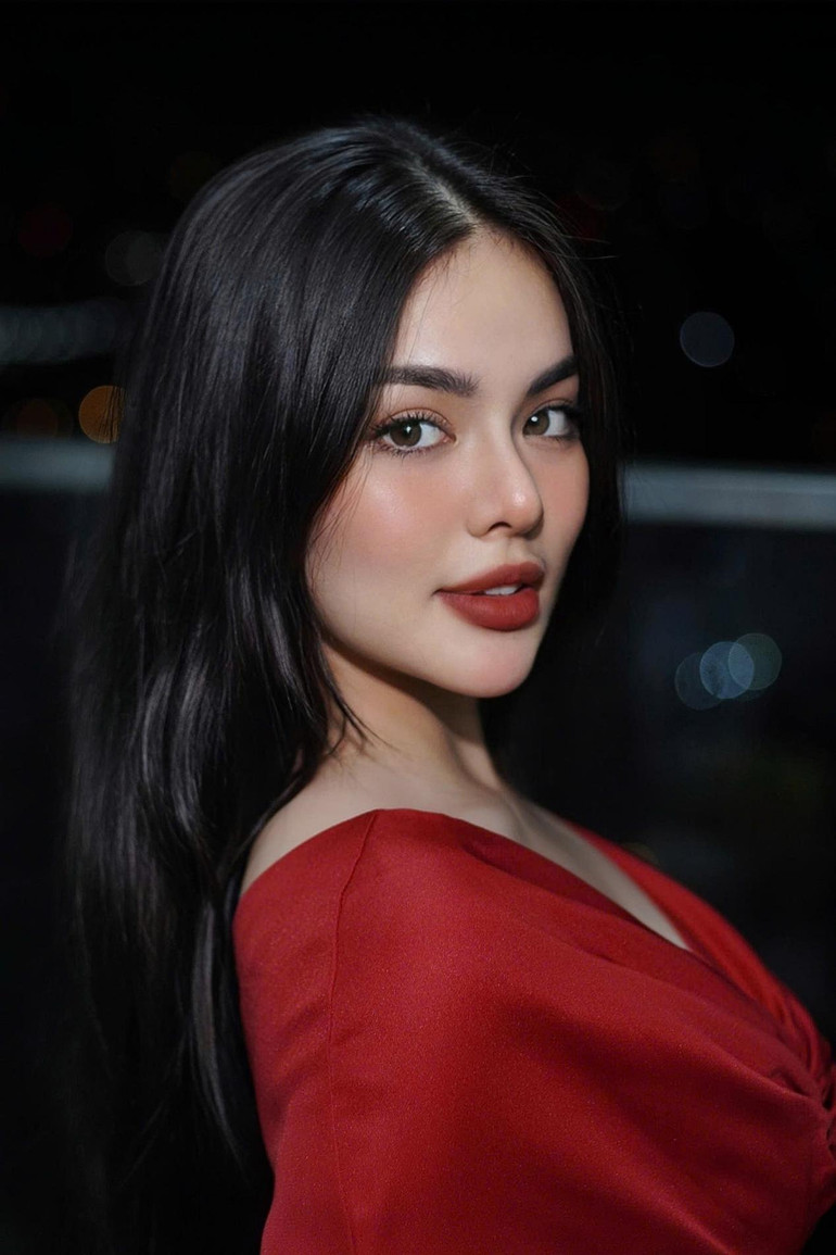 Thí sinh Huỳnh Như Ý - SBD 515 đến từ Kiên Giang. Thí sinh Huỳnh Như Ý - SBD 515 đến từ Kiên Giang.