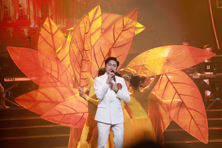 Một tiết mục biểu diễn tại cuộc thi. Một tiết mục biểu diễn tại cuộc thi.