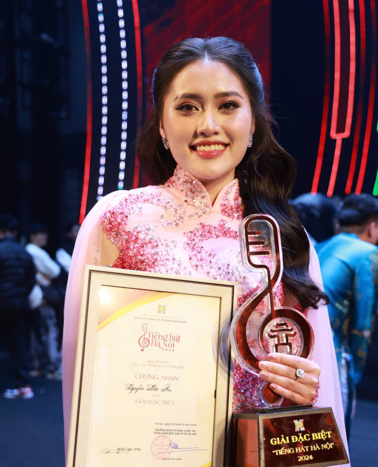 Thí sinh Nguyễn Mộc An đoạt Giải đặc biệt cuộc thi. Thí sinh Nguyễn Mộc An đoạt Giải đặc biệt cuộc thi.