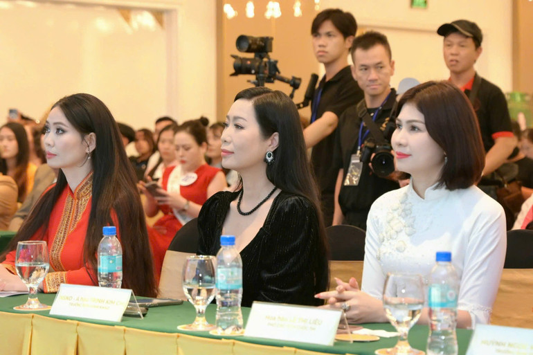 Ban tổ chức cuộc thi Hoa hậu Doanh nhân du lịch thế giới 2025.