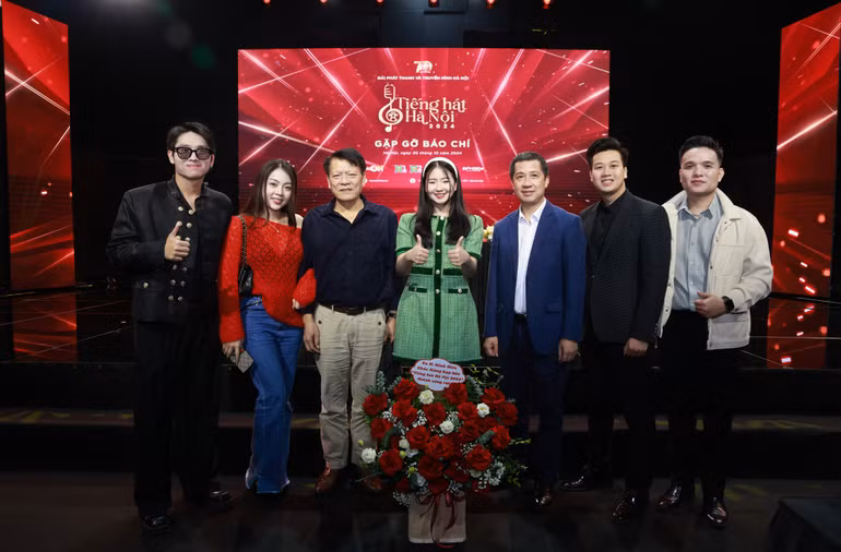 Đại diện Ban giám khảo và Ban tổ chức tại cuộc gặp gỡ báo chí.