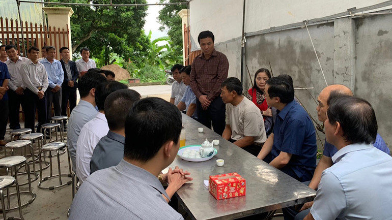 Lãnh đạo tỉnh Hải Dương đến huyện Ninh Giang thăm hỏi, động viên và hỗ trợ gia đình nạn nhân vụ cháy chung cư mini ở Hà Nội.