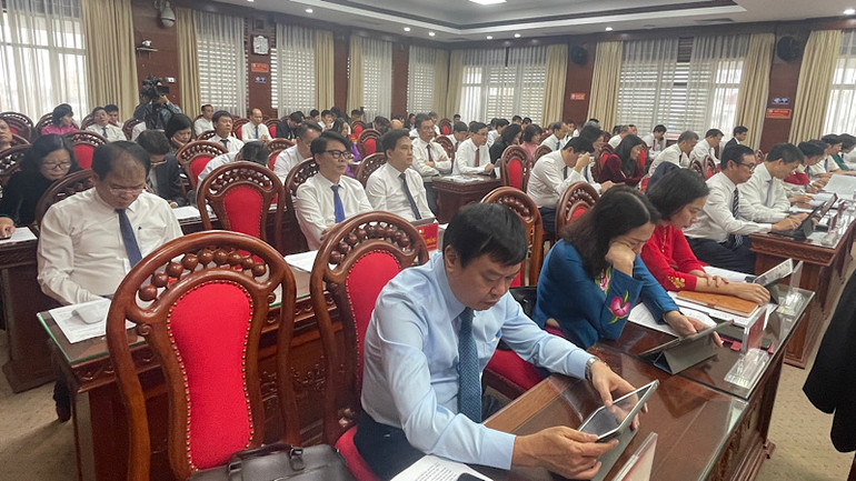 Các đại biểu dự Hội nghị lần thứ 22 Ban Chấp hành Đảng bộ tỉnh Hải Dương. Các đại biểu dự Hội nghị lần thứ 22 Ban Chấp hành Đảng bộ tỉnh Hải Dương.