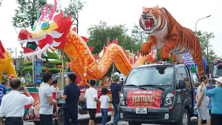Mô hình linh vật của phường Sao Đỏ.