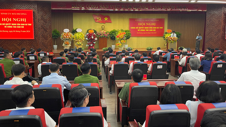 Hội nghị công bố Quyết định của Ban Bí thư về công tác cán bộ tỉnh Hải Dương.