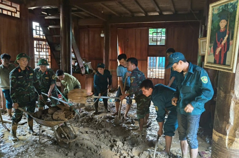 Sau thiên tai, công tác khắc phục hậu quả và tái thiết cũng được triển khai nhanh chóng. Sau thiên tai, công tác khắc phục hậu quả và tái thiết cũng được triển khai nhanh chóng.