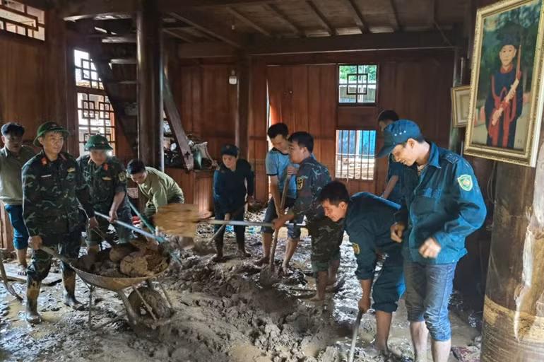 Sau thiên tai, công tác khắc phục hậu quả và tái thiết cũng được triển khai nhanh chóng. Sau thiên tai, công tác khắc phục hậu quả và tái thiết cũng được triển khai nhanh chóng.