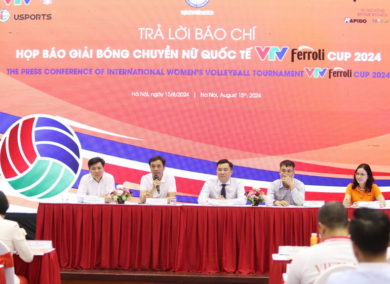 Quang cảnh buổi họp báo. (Ảnh: Tuấn Đoàn)