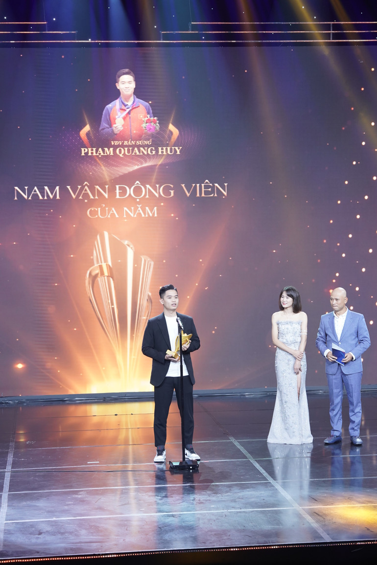 Nam vận động viên của năm: Phạm Quang Huy (bắn súng)