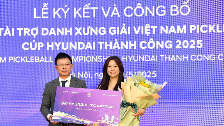 Hyundai Thành Công tài trợ cho Giải đấu.