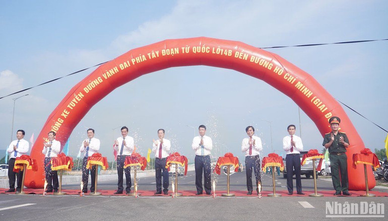 Thành phố Đà Nẵng tổ chức lễ thông xe kỹ thuật tuyến đường vành đai phía tây thành phố, sáng 13/5.