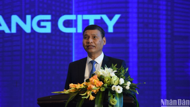 Phó Chủ tịch Thường trực Ủy ban nhân dân thành phố Đà Nẵng Hồ Kỳ Minh phát biểu khai mạc hội thảo. (Ảnh: ANH ĐÀO)