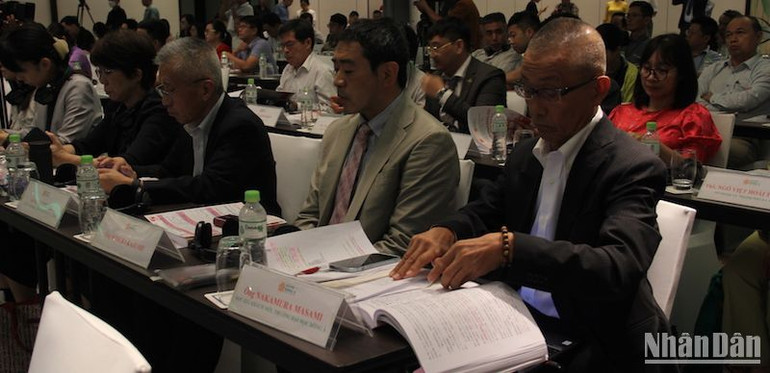 Các chuyên gia đến từ Nhật Bản tham dự hội thảo. (ẢNH: ANH ĐÀO)