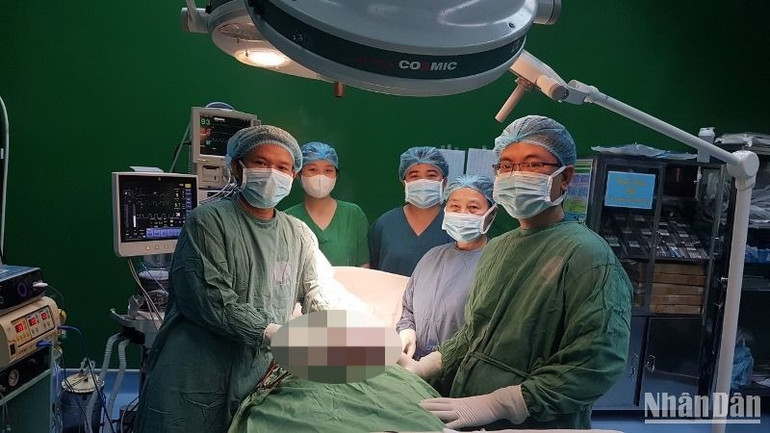 Bệnh viện Đà Nẵng không ngừng nâng cao chất lượng khám, chữa bệnh cho người dân khu vực miền trung, tây Nguyên. (Ảnh: ANH ĐÀO)