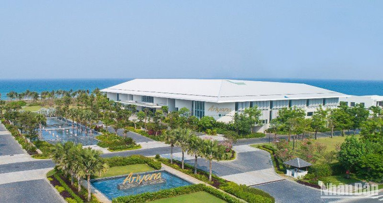 Cung Hội nghị Quốc tế Ariyana Đà Nẵng là địa điểm tổ chức tiệc chiêu đãi với hơn 1.300 đại biểu, vận động viên Đoàn Thể thao học sinh Đông Nam Á lần thứ 13. Cung Hội nghị Quốc tế Ariyana Đà Nẵng là địa điểm tổ chức tiệc chiêu đãi với hơn 1.300 đại biểu, vận động viên Đoàn Thể thao học sinh Đông Nam Á lần thứ 13.