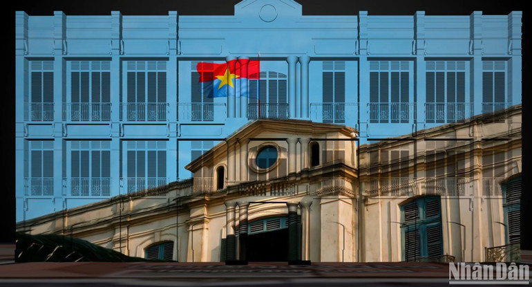 Phim 3D Mapping “Câu chuyện Đà Nẵng-The Story of Da Nang” chiếu hai suất chiếu mỗi tối với khung giờ từ 19 giờ 30 phút - 20 giờ 30 phút; 21 giờ - 22 giờ. (Ảnh: ANH ĐÀO)