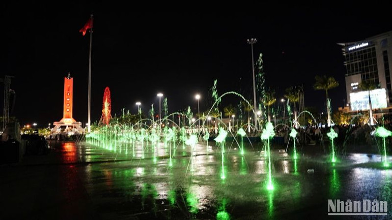 Quảng trường 29/3 sẽ là nơi để người dân, du khách đến vui chơi, thư giãn với nhiều hoạt động văn hóa, nghệ thuật, góp phần nâng cao đời sống tinh thần của người dân thành phố. (Ảnh: ANH ĐÀO)