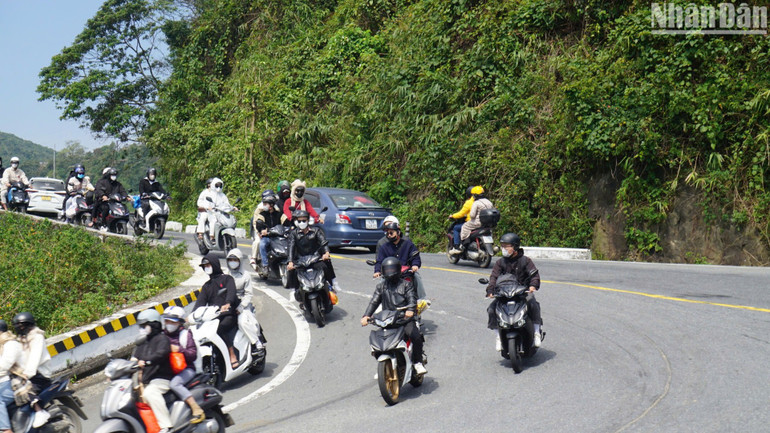 Phần lớn là sinh viên đang theo học tại các trường đại học tại thành phố Đà Nẵng. (Ảnh: ANH ĐÀO) Phần lớn là sinh viên đang theo học tại các trường đại học tại thành phố Đà Nẵng. (Ảnh: ANH ĐÀO)