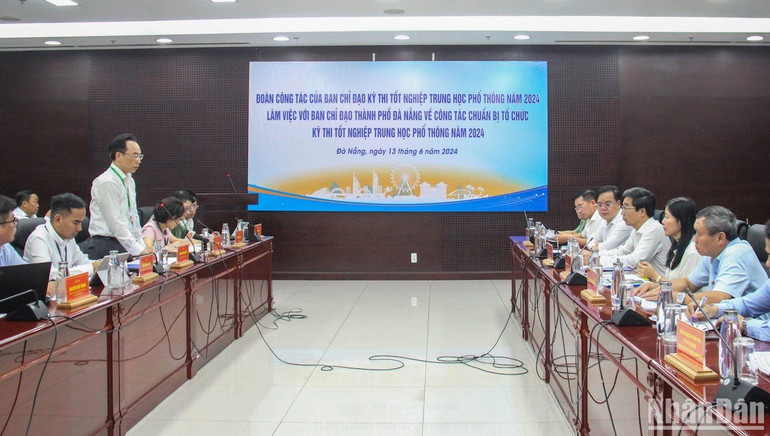 Đoàn đã có buổi làm việc với UBND TP Đà Nẵng về công tác chuẩn bị và tổ chức kỳ thi tốt nghiệp THPT năm 2024, sáng 13/6. (Ảnh ANH ĐÀO)