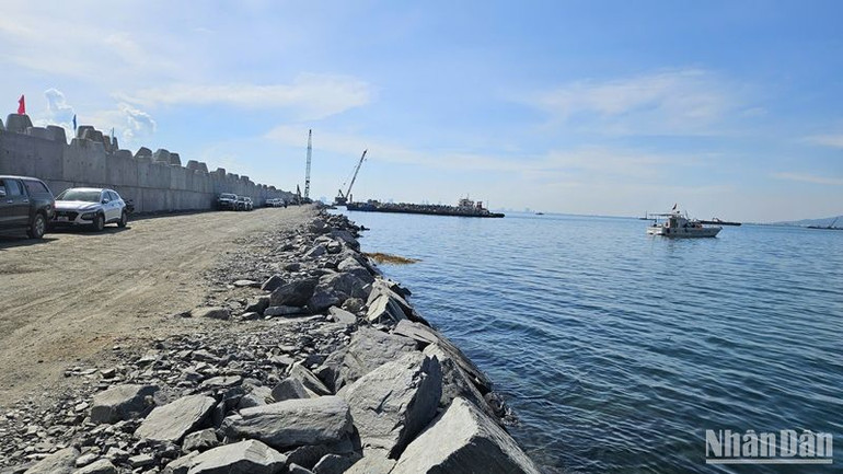 Đà Nẵng đề xuất phương án điều chỉnh quy hoạch Khu bến cảng Liên Chiểu để phù hợp các chính sách đặc thù của địa phương, kêu gọi các nhà đầu tư. (Ảnh: ANH ĐÀO)