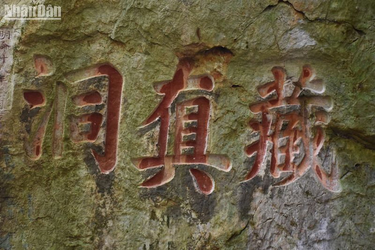 Ma nhai tại Danh thắng Ngũ Hành Sơn là Di sản tư liệu khu vực châu Á-Thái Bình Dương. (Ảnh: ANH ĐÀO)