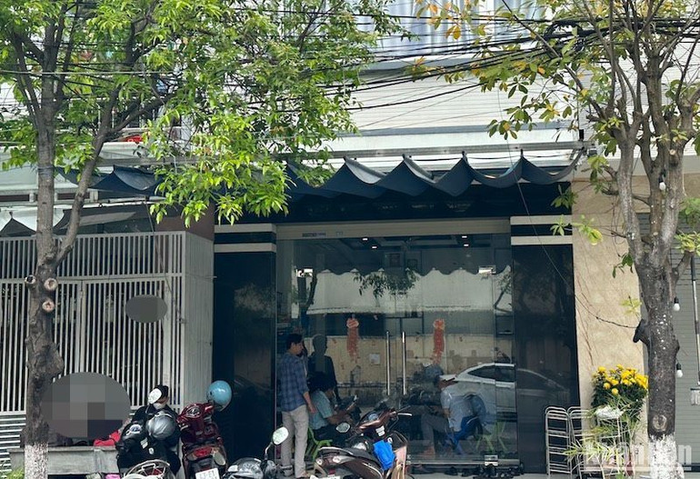 Cơ sở giáo dục đặc biệt nơi phụ huynh gửi con, hiện đã tháo bảng hiệu, địa chỉ. (Ảnh: ANH ĐÀO)