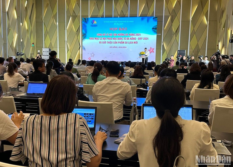 Thành phố Đà Nẵng họp báo công bố Lễ hội Tận hưởng Đà Nẵng 2024 - Enjoy Danang 2024. (Ảnh ANH ĐÀO)
