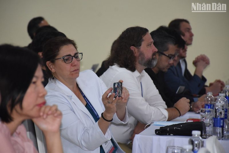 Nhiều chuyên gia đầu ngành quốc tế tham dự hội nghị. (Ảnh: ANH ĐÀO)