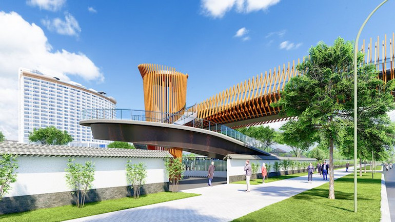 Đây là cầu vượt đi bộ đầu tiên do doanh nghiệp đầu tư, trao tặng chính quyền thành phố Đà Nẵng