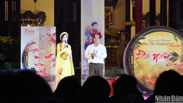 Ngày thơ Việt Nam NĂM 2024 tại Đình làng Thoại Ngọc Hầu Đà Nẵng. (Ảnh: ANH ĐÀO)