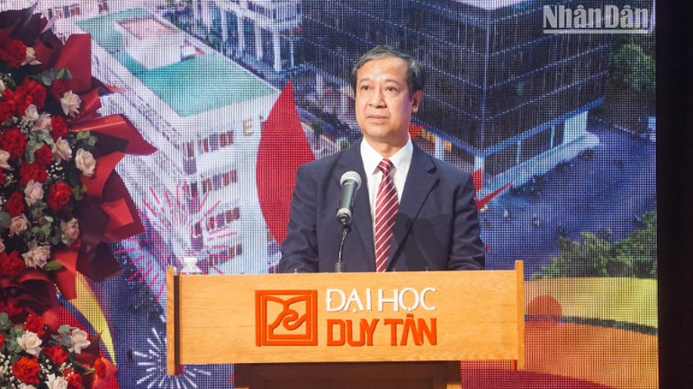 Bộ trưởng Giáo dục-Đào tạo Nguyễn Kim Sơn phát biểu tại Lễ kỷ niệm 30 năm thành lập Trường đại học Duy Tân. (Ảnh: ANH ĐÀO)