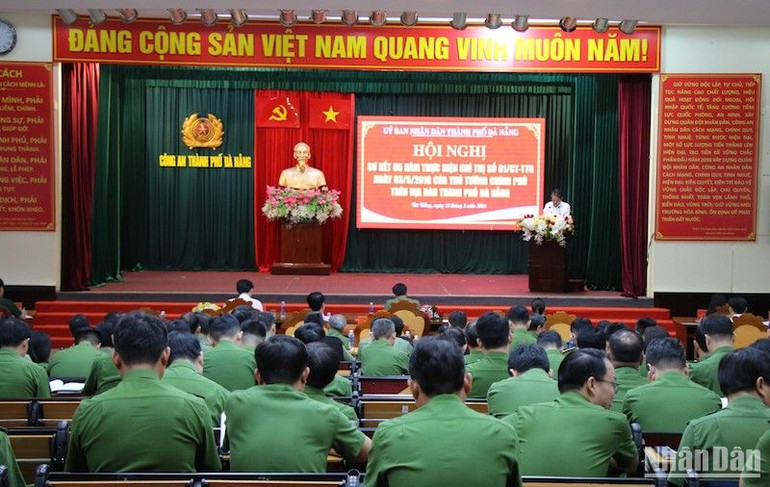 Toàn cảnh hội nghị sáng 13/3.