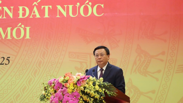 Đồng chí Nguyễn Xuân Thắng, Ủy viên Bộ Chính trị, Giám đốc Học viện Chính trị quốc gia Hồ Chí Minh, Chủ tịch Hội đồng lý luận Trung ương phát biểu khai mạc Hội thảo.