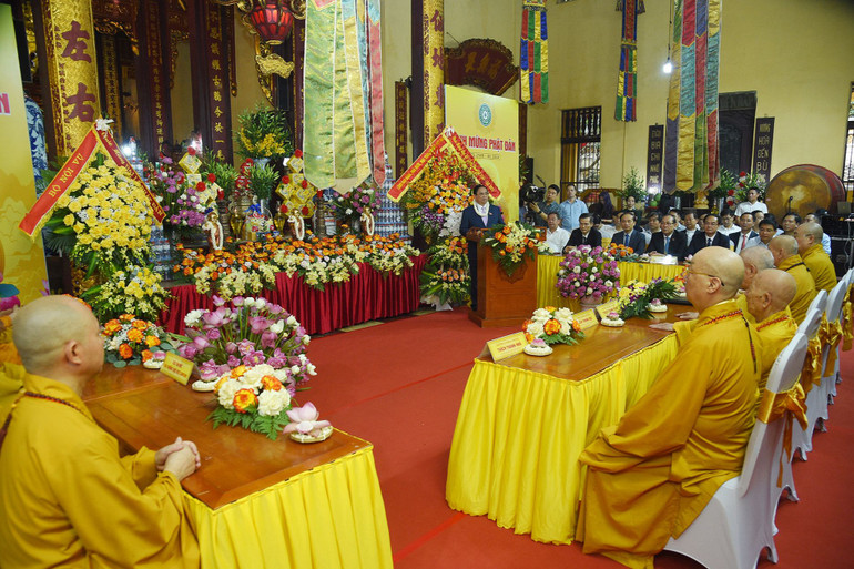 Quang cảnh Đại lễ Phật đản Phật lịch 2568 - Dương lịch 2024 được tổ chức tại chùa Quán Sứ, Hà Nội.