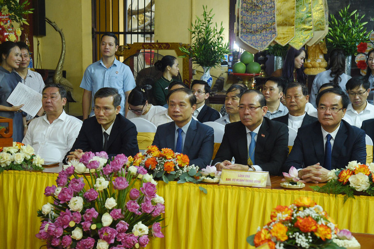 Đại diện lãnh đạo các bộ, ban, ngành, cơ quan Trung ương tham dự Đại lễ Phật đản.