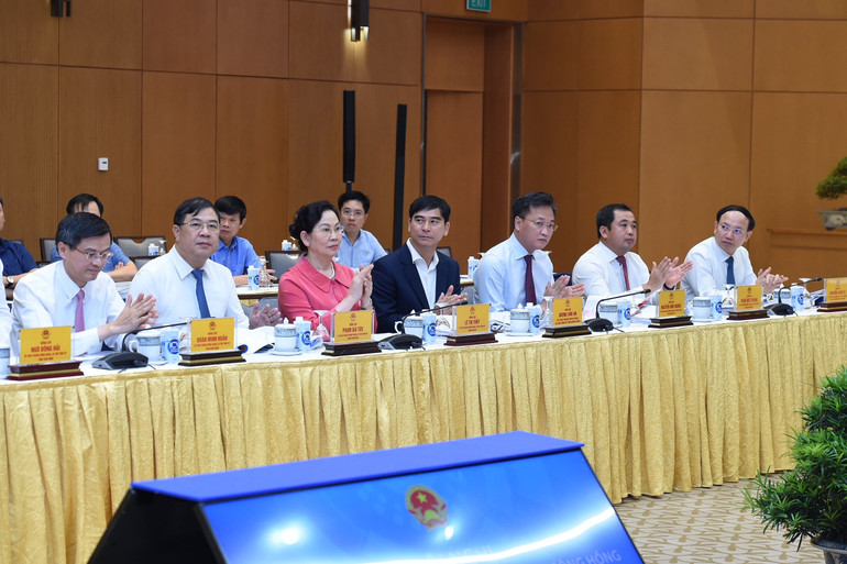 Đại diện lãnh đạo các tỉnh, thành phố tham dự hội nghị.