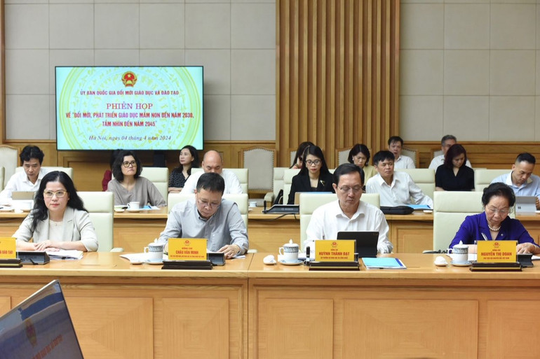 Các đại biểu tham dự phiên họp.