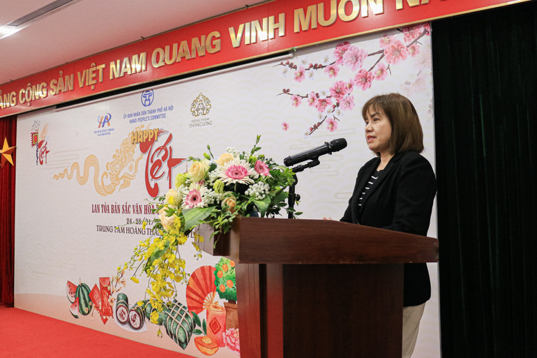 Bà Nguyễn Thị Mai Anh, Phó Giám đốc Trung tâm Xúc tiến đầu tư, thương mại, du lịch thành phố Hà Nội phát biểu tại hội nghị. (Ảnh: HÀ NAM) Bà Nguyễn Thị Mai Anh, Phó Giám đốc Trung tâm Xúc tiến đầu tư, thương mại, du lịch thành phố Hà Nội phát biểu tại hội nghị. (Ảnh: HÀ NAM)