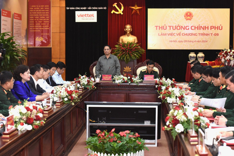 Thủ tướng Chính phủ Phạm Minh Chính làm việc với Tập đoàn Viettel. Thủ tướng Chính phủ Phạm Minh Chính làm việc với Tập đoàn Viettel.