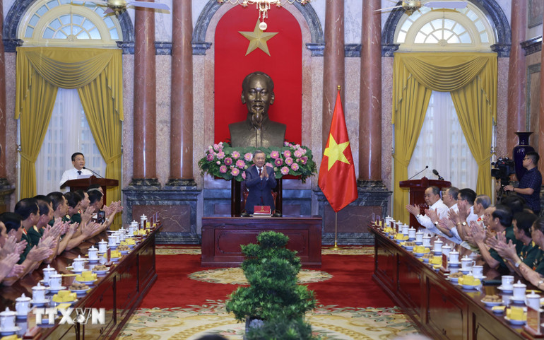 [Ảnh] Tổng Bí thư, Chủ tịch nước Tô Lâm gặp mặt cựu chiến binh Sư đoàn 308 ảnh 2
