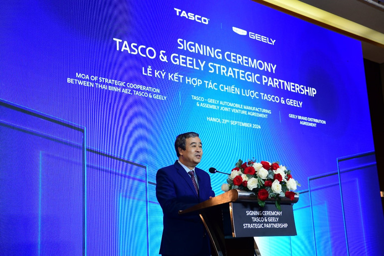 Ông Ngô Đông Hải, Ủy viên Trung ương Đảng, Bí thư Tỉnh ủy Thái Bình phát biểu tại sự kiện sau khi chứng kiến lễ ký kết thỏa thuận hợp tác chiến lược giữa Geely, Tasco và Ban Quản lý khu kinh tế tỉnh Thái Bình.